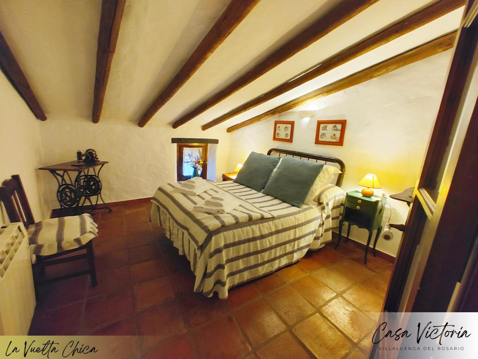 Conjunto Rural Casa Victoria Pensionat Villaluenga Del Rosario Exteriör bild