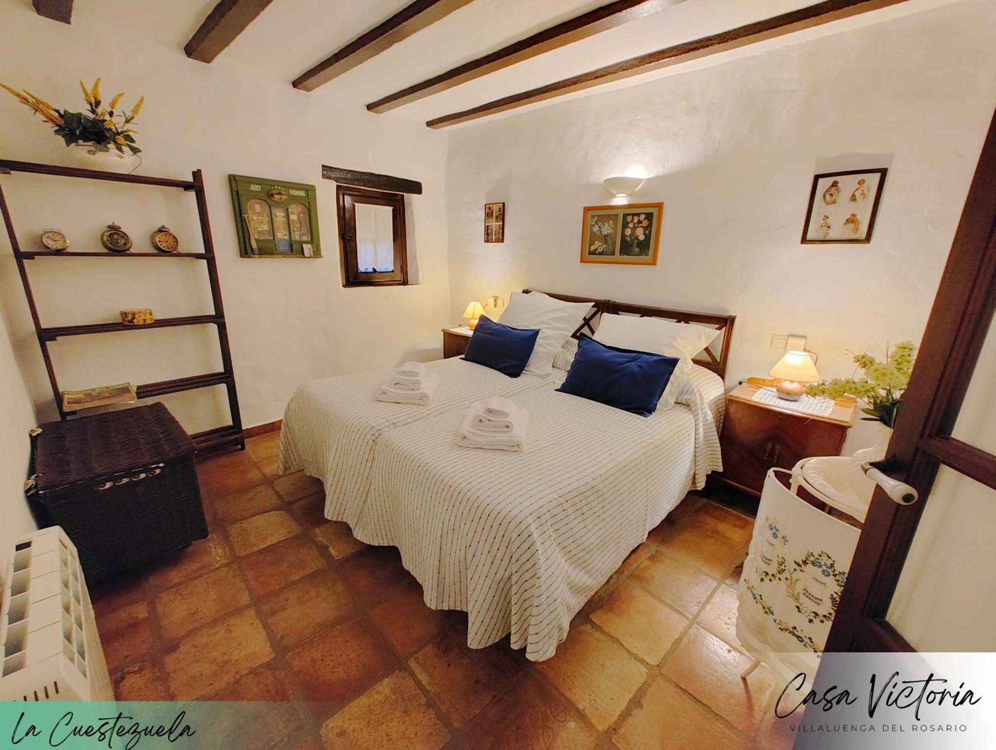 Conjunto Rural Casa Victoria Pensionat Villaluenga Del Rosario Exteriör bild